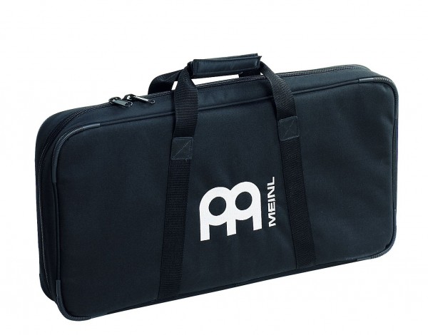 Die Meinl Chimes Bag passt für alle gängigen Modelle und ist eine wirklich sinnvolle Investition um diese empfindlichen und teuren Instrumente zu transportieren. Die Tasche fasst zwei Chimes, die mit Klettverschlüssen in einem jeweils separaten Fach fixie