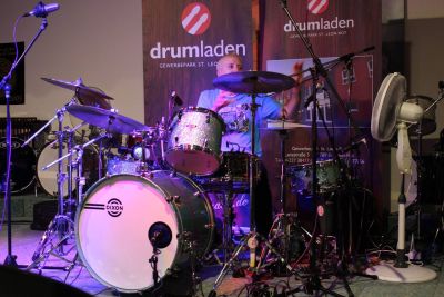Drum Clinic mit Gregg Bissonette 19.11.2015 – Bild 2 von 24