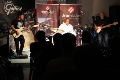 Drum Clinic mit Steve Ferrone 05.11.2015 – Bild 36 von 38