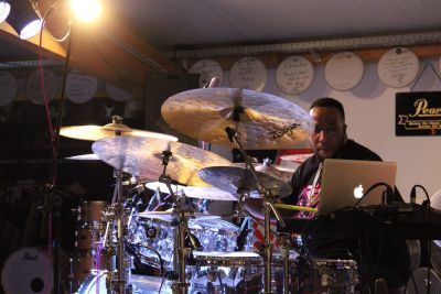 Drum Clinic mit Eric Moore 17.09.2019 – Bild 9 von 46