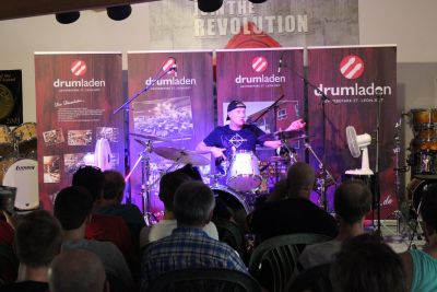 Drum Clinic mit Gregg Bissonette 02.08.2018 – Bild 17 von 18