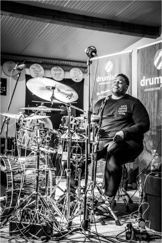 Drum Clinic mit Aaron Spears 31.10.2019 – Bild 48 von 54