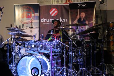Drum Clinic mit Eric Moore 17.09.2019 – Bild 32 von 46
