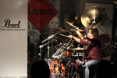 Drum Clinic mit Todd Sucherman 27.02.2015 – Bild 4 von 18
