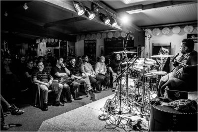 Drum Clinic mit Aaron Spears 31.10.2019 – Bild 41 von 54