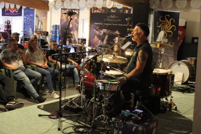 Drum Clinic mit Armin Rühl 25.04.2019 – Bild 7 von 17