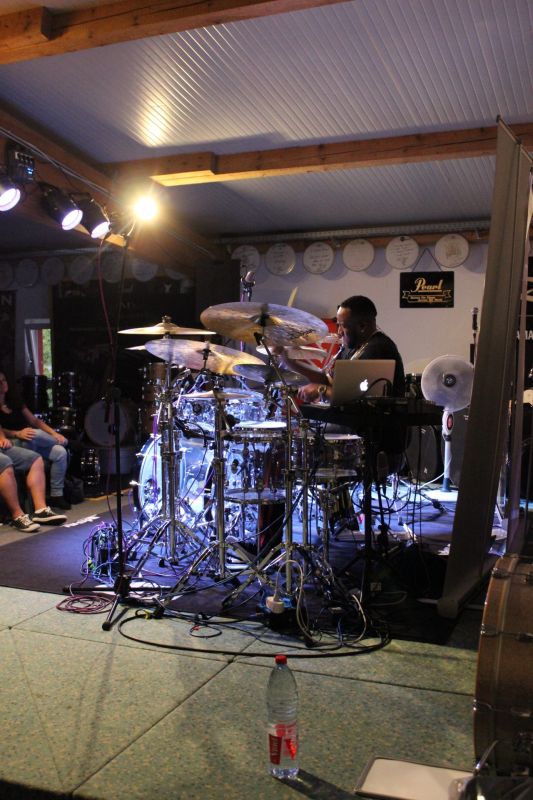 Drum Clinic mit Eric Moore 17.09.2019 – Bild 2 von 46