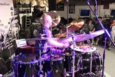 Drum Clinic mit Gergo Borlai 26.09.2016 – Bild 8 von 18