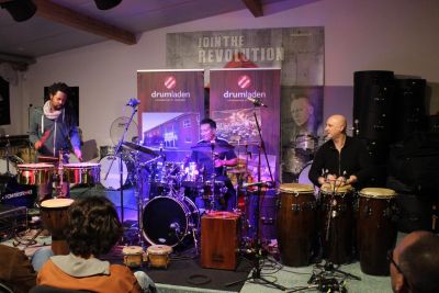 Drum-/ Percussion Clinic mit Alex Acuna 10.02.2017 – Bild 7 von 12