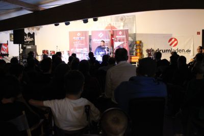 Drum Clinic mit Aaron Spears 31.10.2019 – Bild 12 von 54