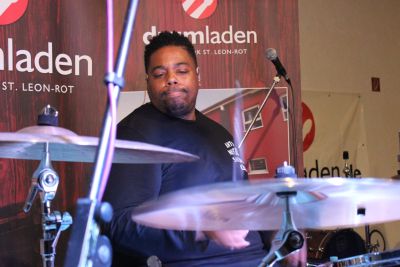 Drum Clinic mit Aaron Spears 31.10.2019 – Bild 24 von 54