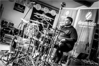 Drum Clinic mit Aaron Spears 31.10.2019 – Bild 53 von 54