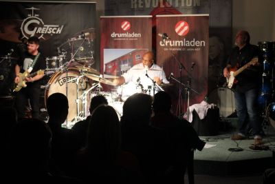 Drum Clinic mit Steve Ferrone 05.11.2015 – Bild 20 von 38