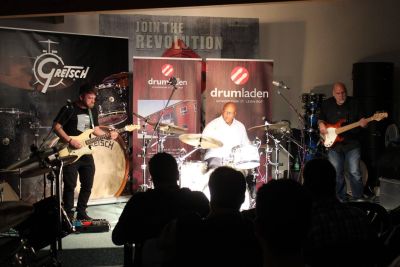 Drum Clinic mit Steve Ferrone 05.11.2015 – Bild 35 von 38