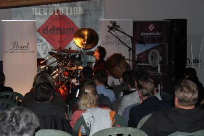 Drum Clinic mit Todd Sucherman 27.02.2015 – Bild 15 von 18