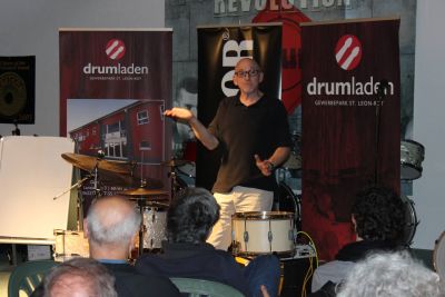 Drum Clinic mit Adam Nussbaum 21.02.2015 – Bild 4 von 17