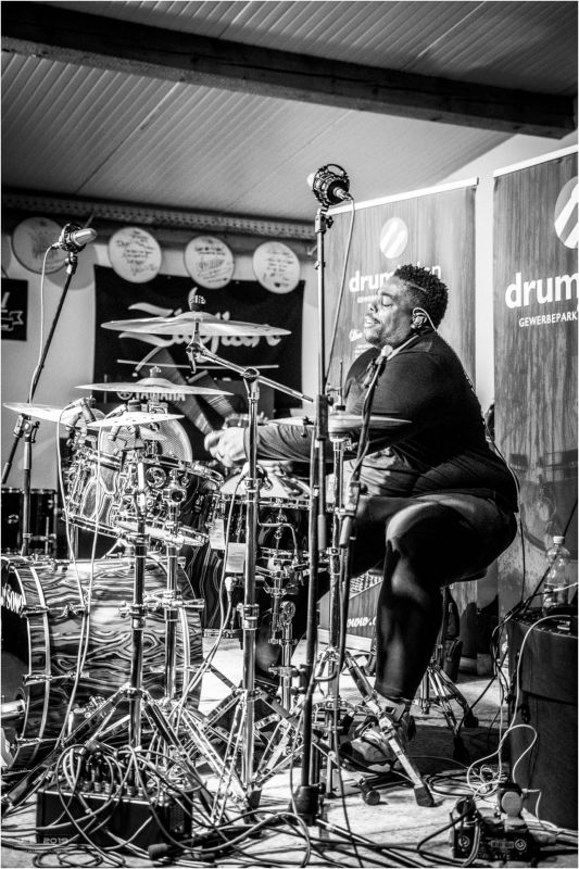 Drum Clinic mit Aaron Spears 31.10.2019 – Bild 47 von 54
