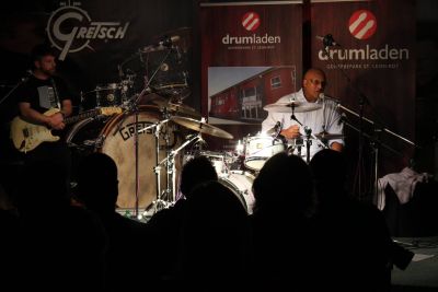 Drum Clinic mit Steve Ferrone 05.11.2015 – Bild 34 von 38