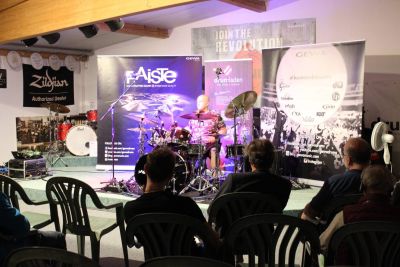 Drum Clinic mit Gergo Borlai 26.09.2016 – Bild 10 von 18