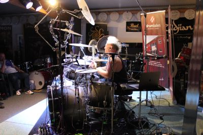 Drum Clinic mit Mike Terrana 29.03.2019 – Bild 12 von 15