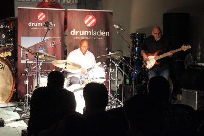 Drum Clinic mit Steve Ferrone 05.11.2015 – Bild 27 von 38