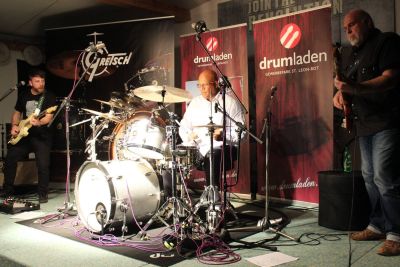 Drum Clinic mit Steve Ferrone 05.11.2015 – Bild 13 von 38