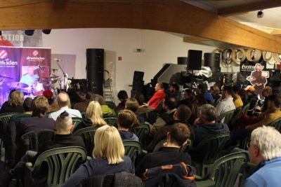 Drum Clinic mit Gregg Bissonette 19.11.2015 – Bild 13 von 24
