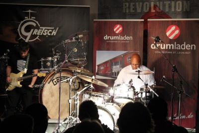 Drum Clinic mit Steve Ferrone 05.11.2015 – Bild 21 von 38