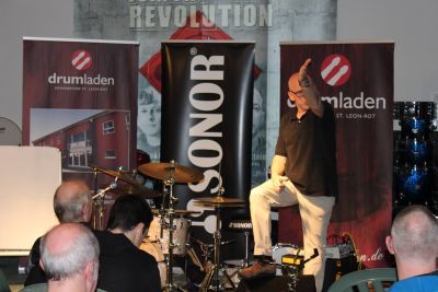 Drum Clinic mit Adam Nussbaum 21.02.2015 – Bild 8 von 17