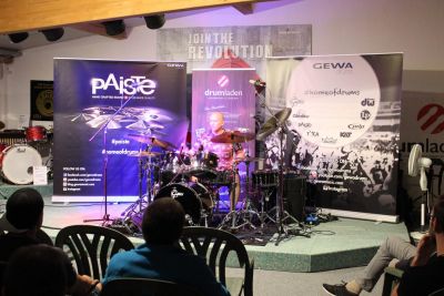 Drum Clinic mit Gergo Borlai 26.09.2016 – Bild 3 von 18
