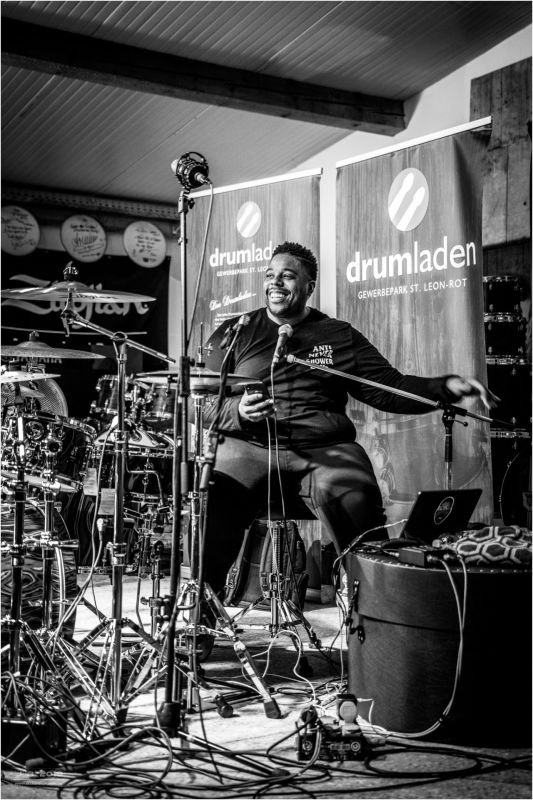 Drum Clinic mit Aaron Spears 31.10.2019 – Bild 50 von 54