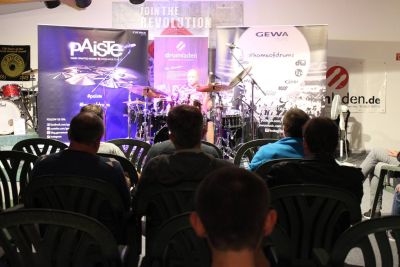 Drum Clinic mit Gergo Borlai 26.09.2016 – Bild 6 von 18