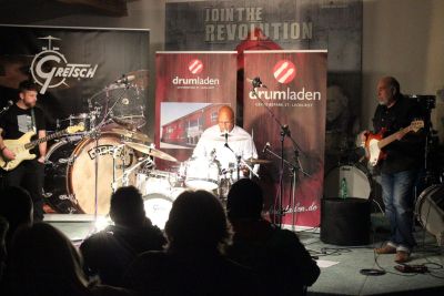 Drum Clinic mit Steve Ferrone 05.11.2015 – Bild 32 von 38