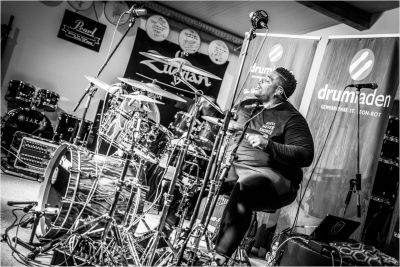 Drum Clinic mit Aaron Spears 31.10.2019 – Bild 51 von 54