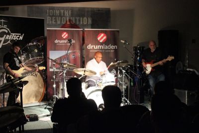 Drum Clinic mit Steve Ferrone 05.11.2015 – Bild 16 von 38