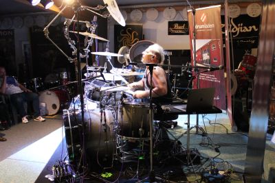 Drum Clinic mit Mike Terrana 29.03.2019 – Bild 13 von 15