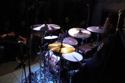 Drum Clinic mit Aaron Spears 31.10.2019 – Bild 26 von 54