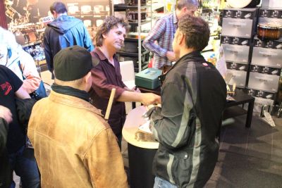 Drum Clinic mit Todd Sucherman 27.02.2015 – Bild 7 von 18
