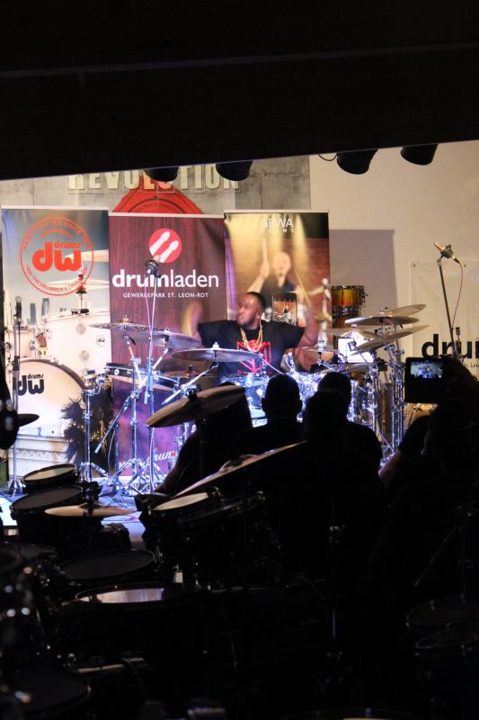 Drum Clinic mit Eric Moore 17.09.2019 – Bild 19 von 46