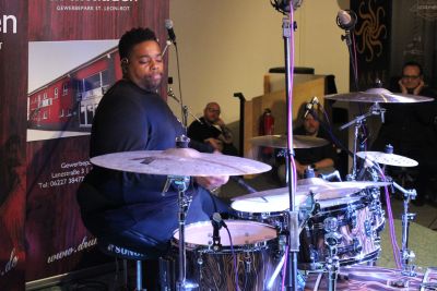 Drum Clinic mit Aaron Spears 31.10.2019 – Bild 21 von 54