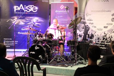 Drum Clinic mit Gergo Borlai 26.09.2016 – Bild 16 von 18